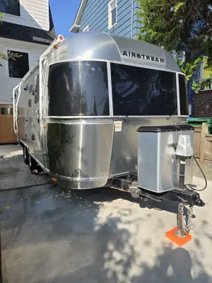 2018 AIRSTREAM INTERNATIONAL SIGNATURE photo 2