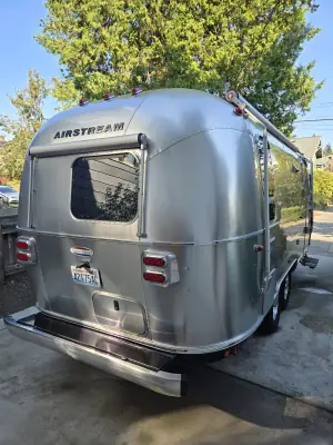 2018 AIRSTREAM INTERNATIONAL SIGNATURE photo 3