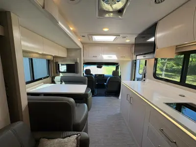2022 Renegade Vienna photo 38