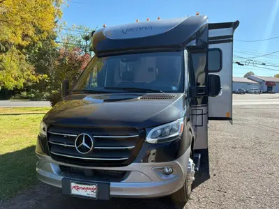 Used 2022 Renegade Vienna 25VRML