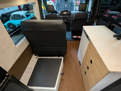 2027 Storyteller Overland Darkmode photo 24