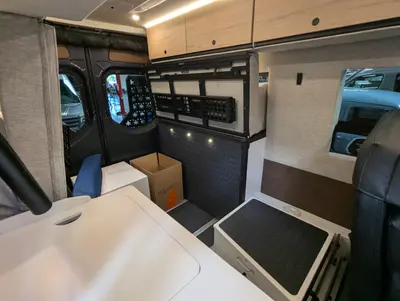 2027 Storyteller Overland Darkmode photo 16