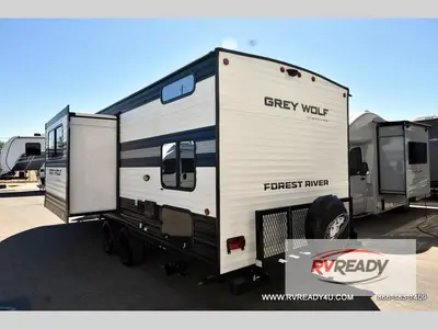 2027 Forest River Cherokee Grey Wolf photo 4