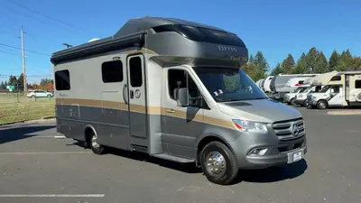 2020 Tiffin Motorhomes Wayfarer photo 6