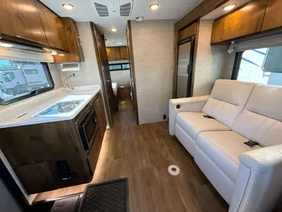 2020 Tiffin Motorhomes Wayfarer photo 44