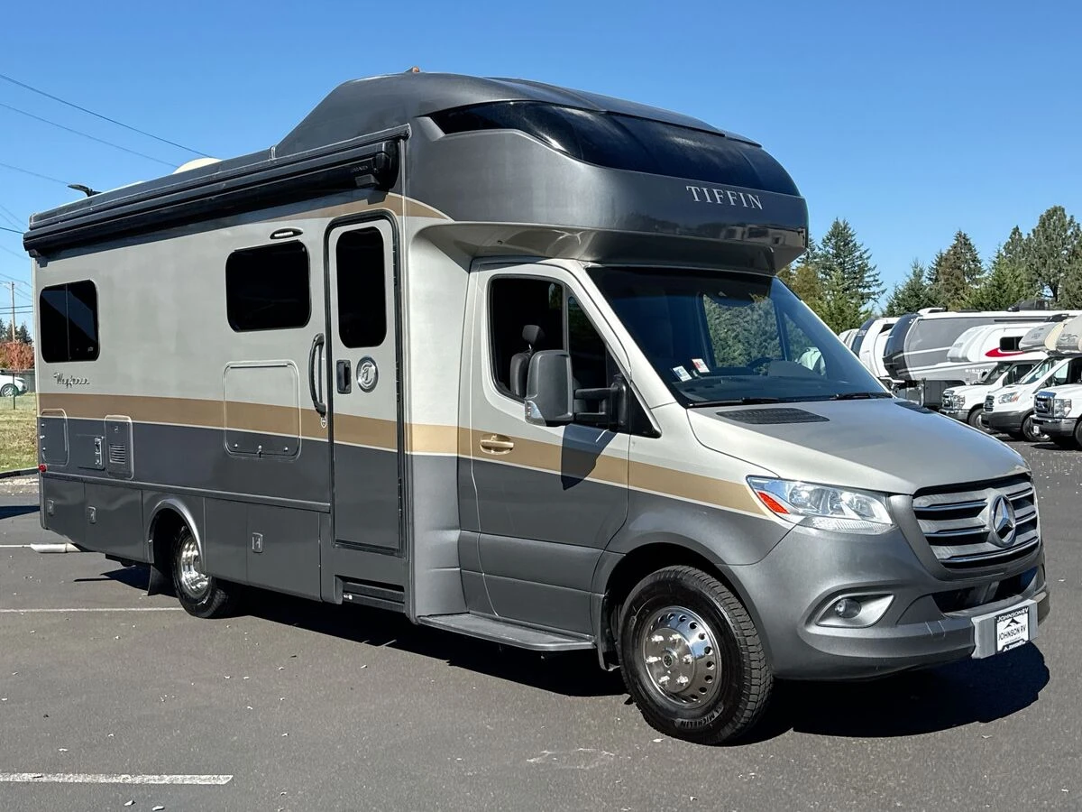 2020 Tiffin Motorhomes Wayfarer exterior
