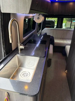 2023 GRECH RV TERRENO-ION AWD photo 17