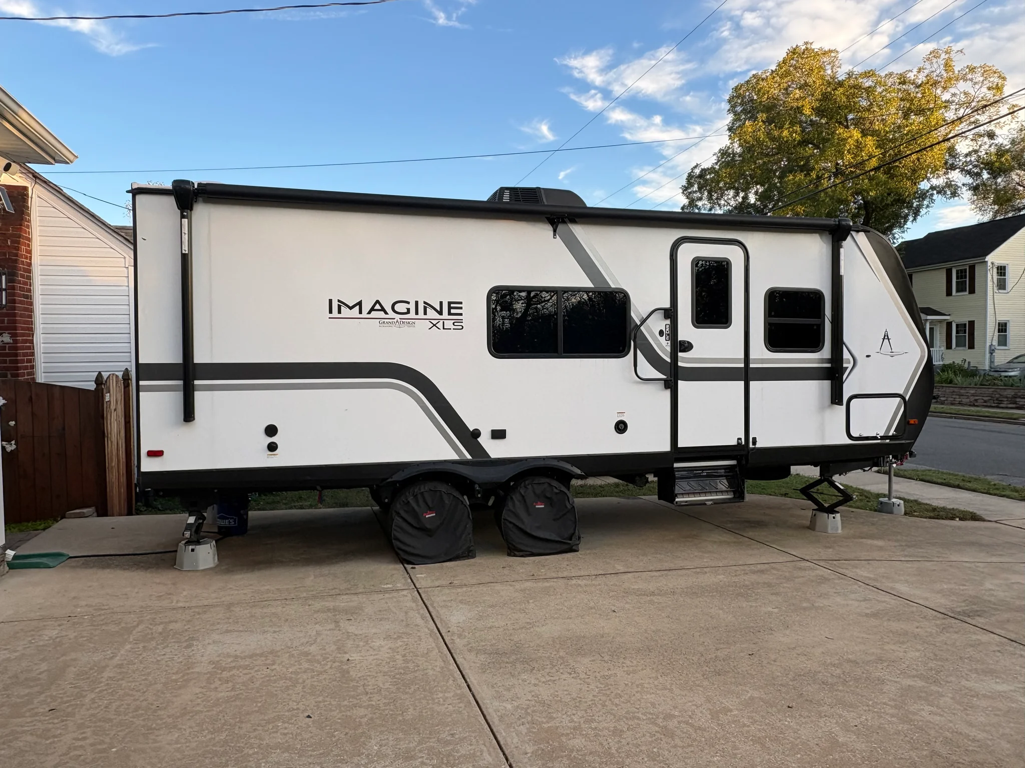 2025 GRAND DESIGN IMAGINE XLS exterior