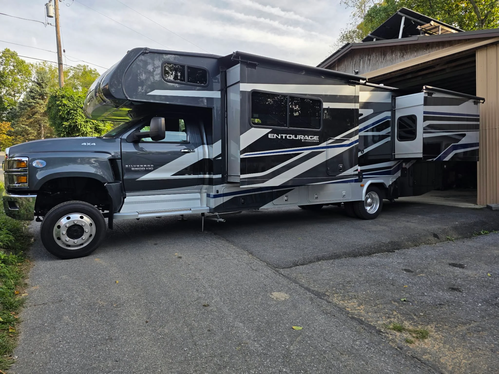 2025 COACHMEN ENTOURAGE exterior