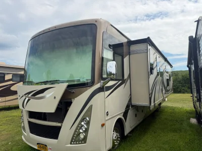 Used 2017 Thor Motor Coach Windsport 34J