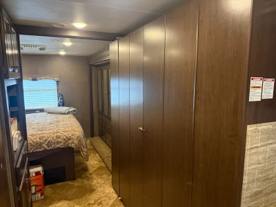 2017 THOR MOTOR COACH WINDSPORT photo 8