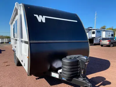 2027 Winnebago Micro Minnie photo 3