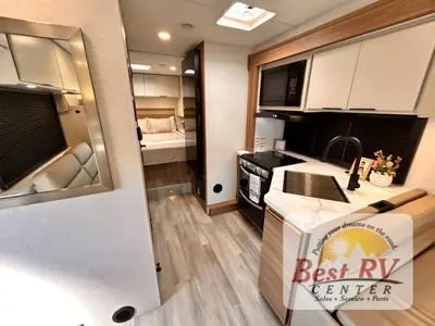 2027 Thor Motor Coach Four Winds photo 34