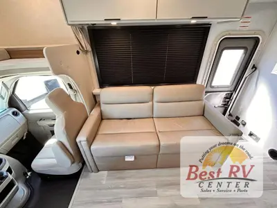 2027 Thor Motor Coach Four Winds photo 30