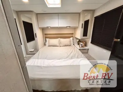 2027 Thor Motor Coach Four Winds photo 48