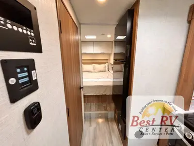 2027 Thor Motor Coach Four Winds photo 44