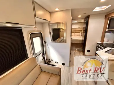 2027 Thor Motor Coach Four Winds photo 32