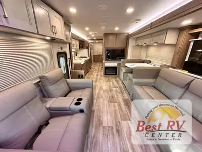 2027 Thor Motor Coach Inception photo 11