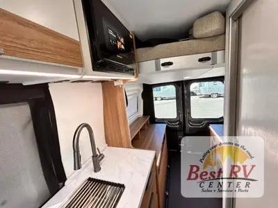 2027 Thor Motor Coach Talavera photo 39