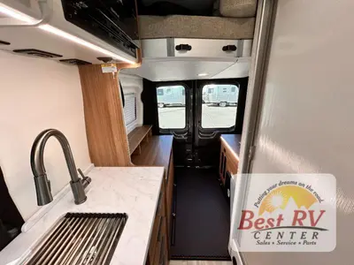 2027 Thor Motor Coach Talavera photo 40