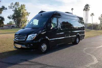 2018 AIRSTREAM INTERSTATE photo 4