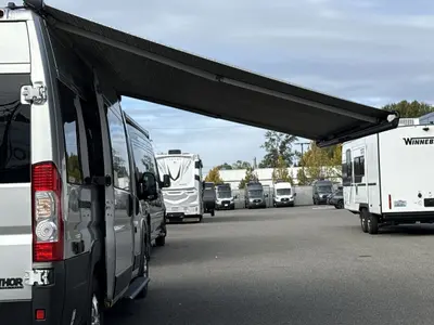 2027 Thor Motor Coach Tellaro photo 17