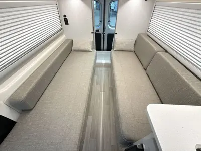 2027 Thor Motor Coach Tellaro photo 36