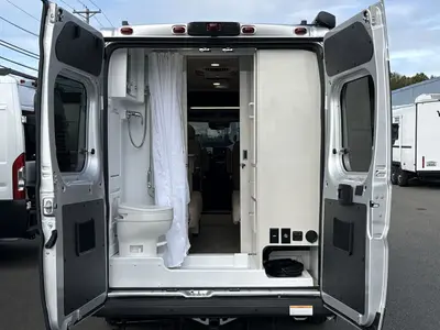 2027 Thor Motor Coach Tellaro photo 44