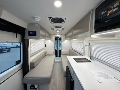 2027 Thor Motor Coach Tellaro photo 42