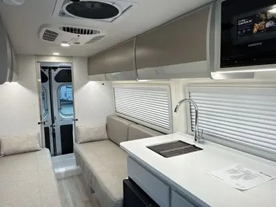 2027 Thor Motor Coach Tellaro photo 30
