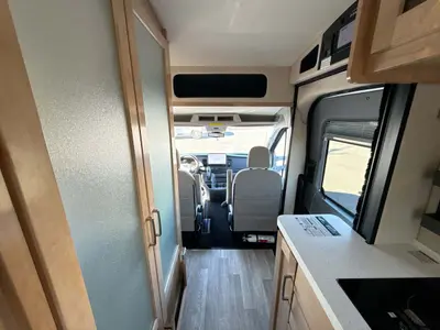 2027 Coachmen Beyond photo 46