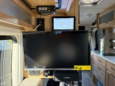 2027 Coachmen Beyond photo 31