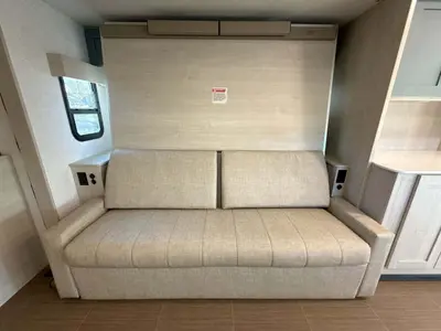 2026 Winnebago Suncruiser photo 36