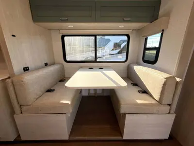 2026 Winnebago Suncruiser photo 50