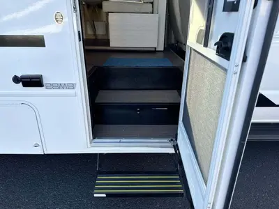 2026 Winnebago Suncruiser photo 24