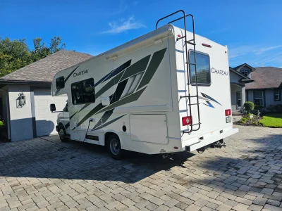 2025 THOR MOTOR COACH CHATEAU photo 3