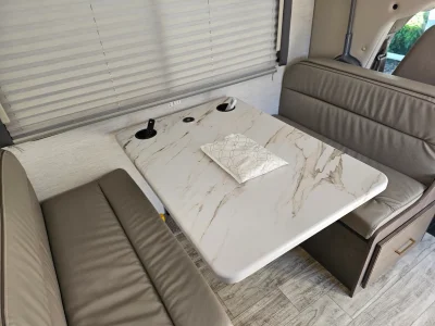2025 THOR MOTOR COACH CHATEAU photo 10
