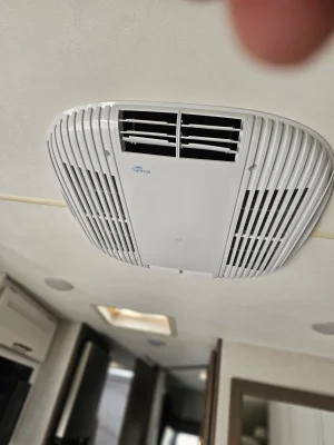 2025 THOR MOTOR COACH CHATEAU photo 8