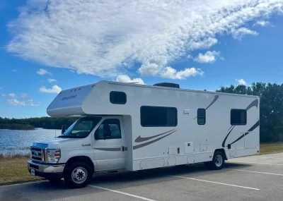 2020 WINNEBAGO MINNIE WINNIE photo 2