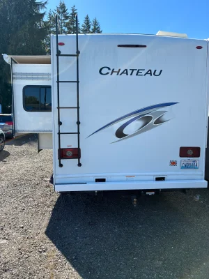 2021 THOR MOTOR COACH CHATEAU photo 11