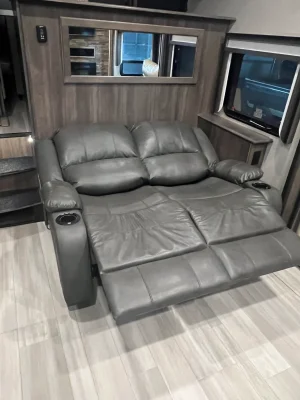 2021 GRAND DESIGN SOLITUDE photo 7