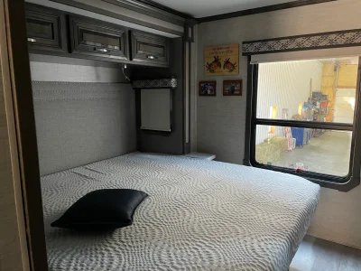 2022 JAYCO SENECA photo 4