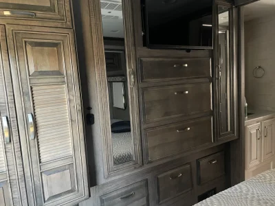 2022 JAYCO SENECA photo 2
