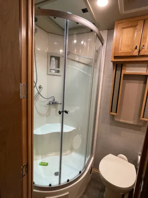 2021 TIFFIN MOTORHOMES ALLEGRO RED photo 19