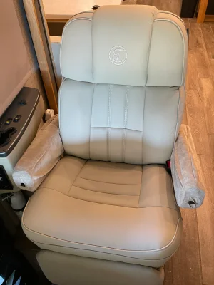 2021 TIFFIN MOTORHOMES ALLEGRO RED photo 14