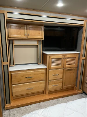 2021 TIFFIN MOTORHOMES ALLEGRO RED photo 23