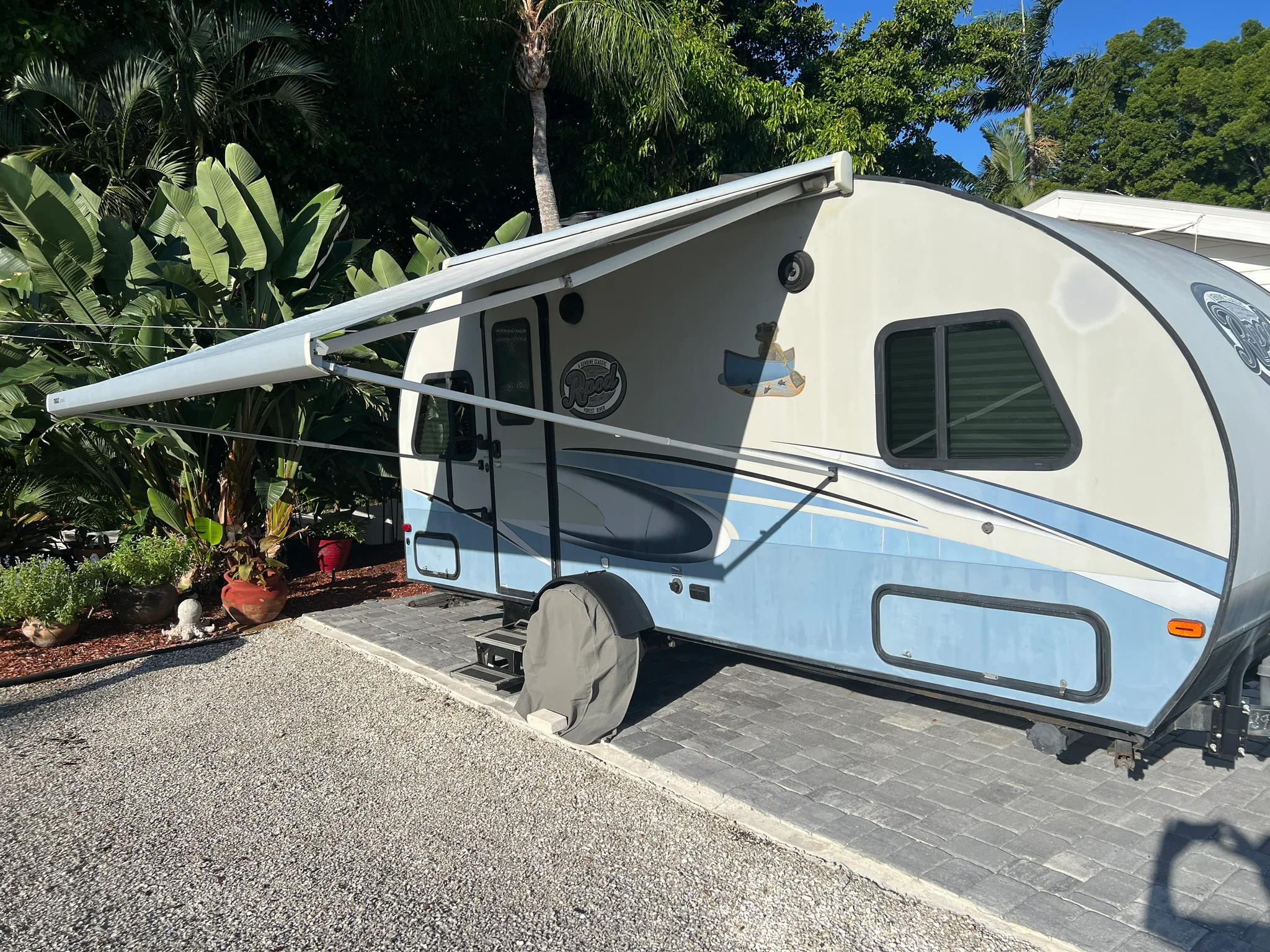 2018 FOREST RIVER R-POD exterior