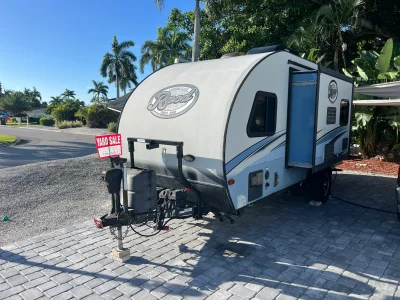 2018 FOREST RIVER R-POD photo 2