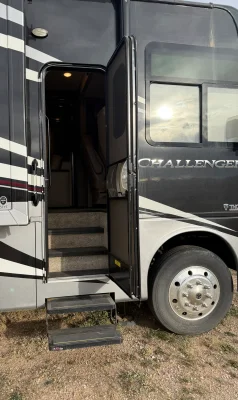 2020 THOR MOTOR COACH CHALLENGER photo 5