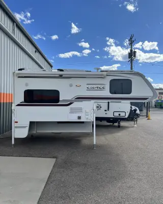 2020 Lance 850 Truck Camper photo 2
